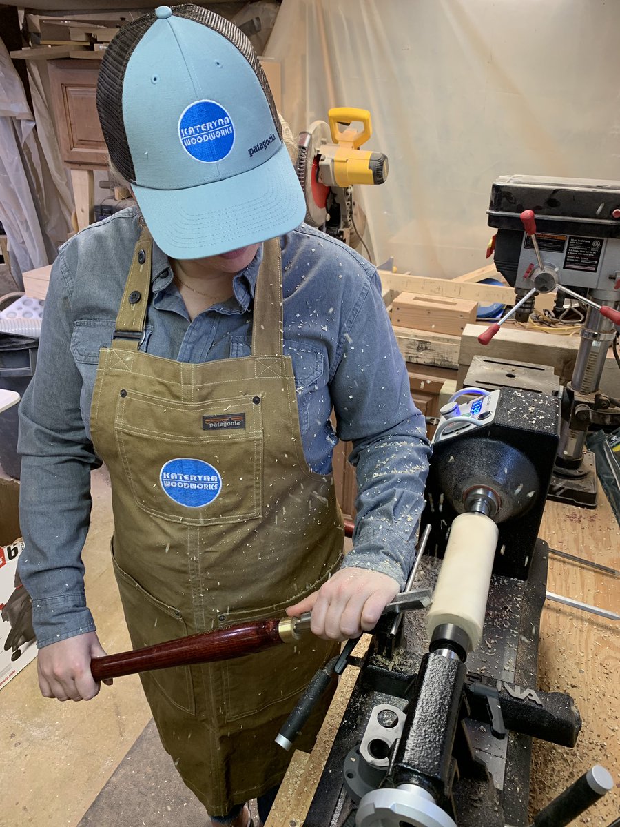 KetRidley's tweet photo. Got @LagunaTools midi lathe only one month ago and it’s broken! Customer support takes forever to get back to us! What’s up with that?! We bought a tool to make money and now we are losing them 💵 👋🏻 #woodworking #woodworkingproblems https://t.co/PGqa6ffmQn