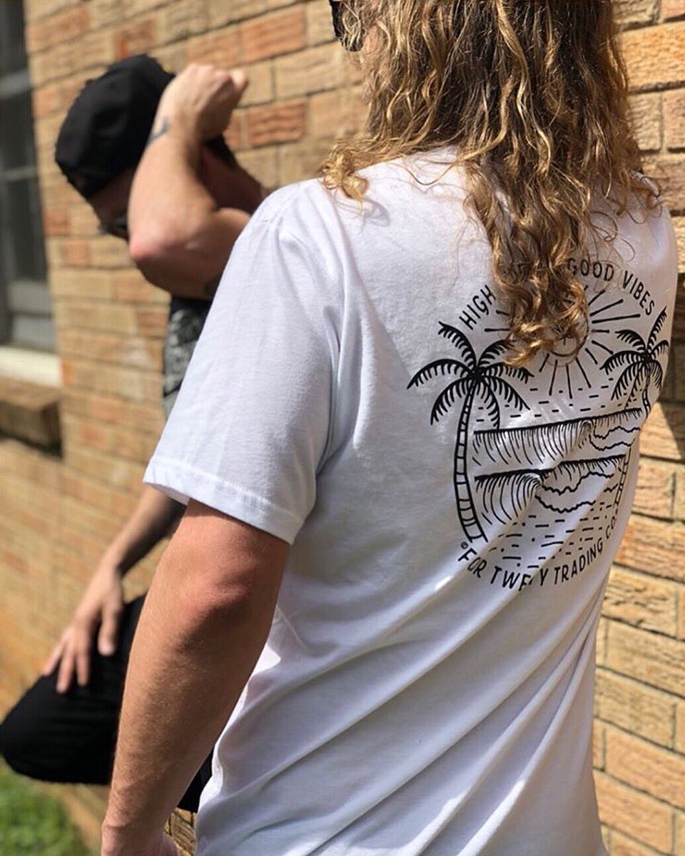 420TradingCo's tweet photo. #Stash re-up? ✔️ #Weekend #jams? Our #buds @ofgoodnature got it covered. Something tells us this 4/20 is gonna be #dope.😎
#hightideschillvibes #420weekend  #goodmusic #cannabiscommunity https://t.co/zWWrWak37P