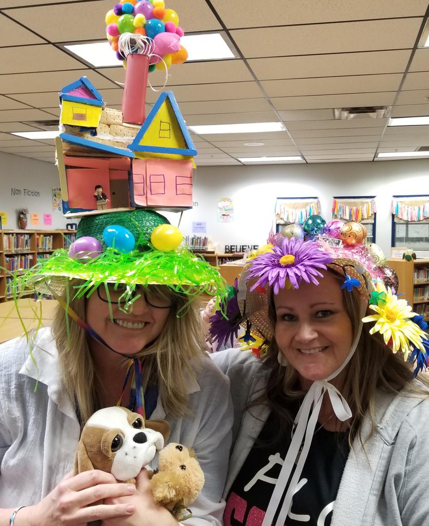 ParriganTerri's tweet photo. Easter Bonnet contest today. #rochellrocks #rochellrangers https://t.co/sxcBPOIOyG