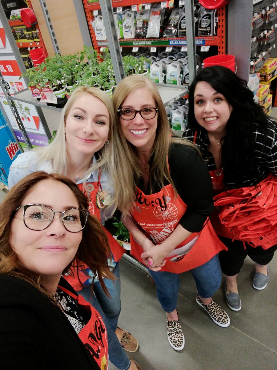 AngelaZukoski's tweet photo. You are all so special to me 💗. Each of you really don't know what to you mean to me. I couldn't have gotten to 13 years strong at home Depot without your friendships. #homedepotfamily #whyiworksafe https://t.co/21qppAXSdx
