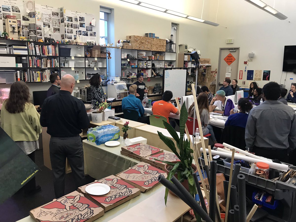 flcmakerspace's tweet photo. We had an amazing time hosting #MakerMatic the past 3 days. Thank you, @solidbrewing! Our @flcmakerspace interns had a blast.
#cccmaker #flcmakerspace #solidgroundbrewery https://t.co/OlNcwCIDU6