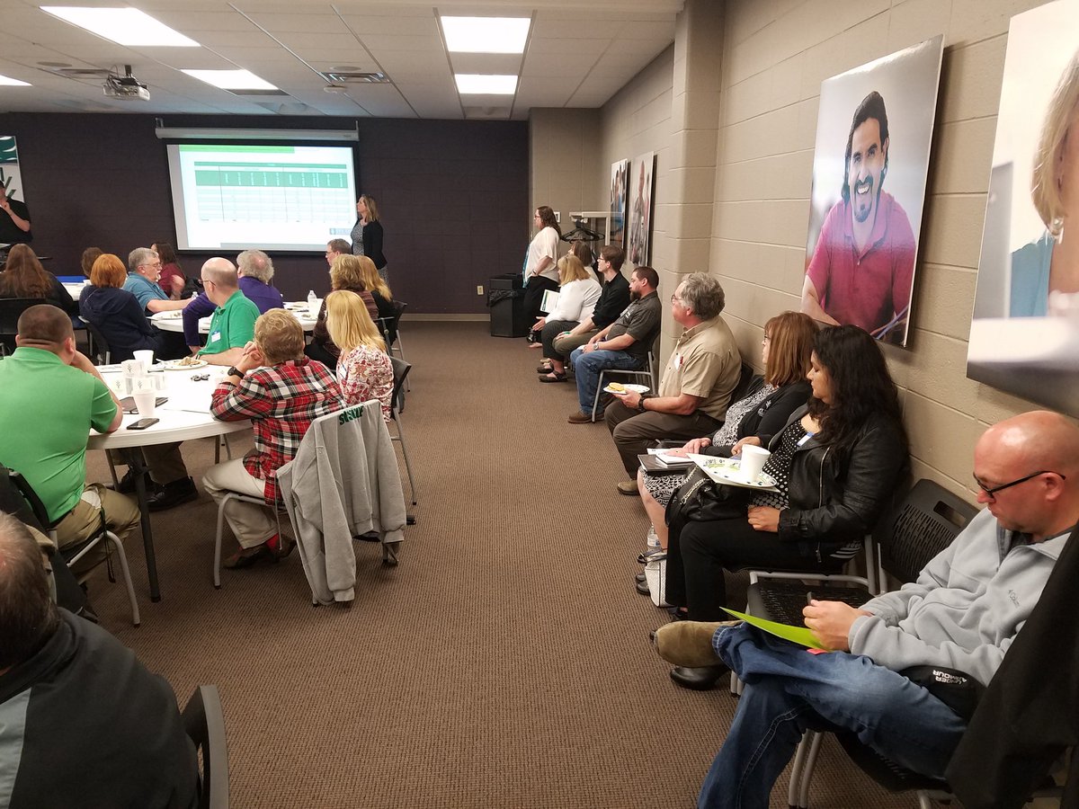 NeatExperience7's tweet photo. Clay County teachers were among the surrounding counties that had their dual college credit meeting tonight with Ivy Tech. https://t.co/KIkofagpzW