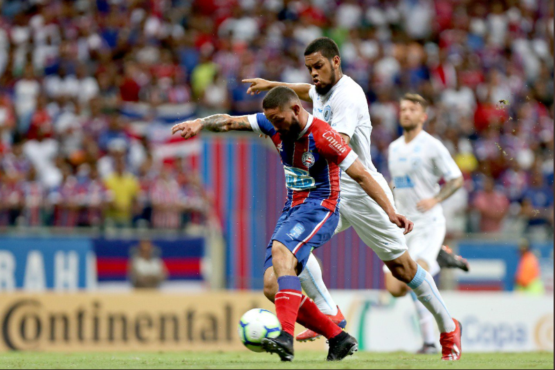 divisaone's tweet photo. #Bahia vence o #Londrina e fica perto da próxima fase da #CB2019

Veja mais em
https://t.co/dsjhMB9C1r

#ECBahia #BBMP #tricolordeaco #VamosTricolor
#omaiordonordeste #esquadrãodeaço #CopaDoBrasil2019 #Tubarão #SouTubarão #BAHxLEC #Londrinense

Imagem: Felipe Oliveira/EC Bahia https://t.co/LO7EOvea35