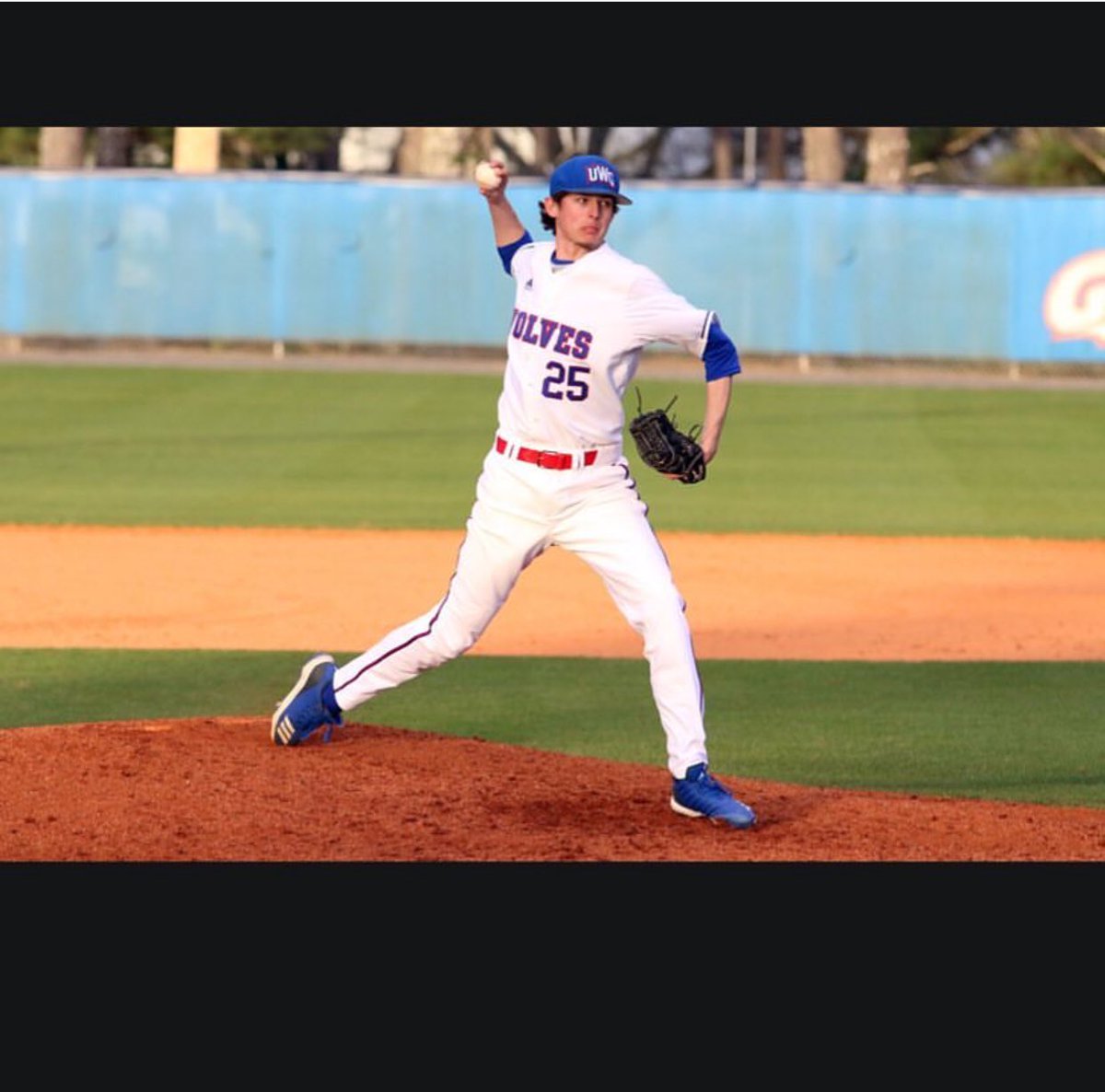 BullpenUWG's tweet photo. He’s tall, He’s skinny. You know him and love him Mr. Needle. He’s got big fastball and a bigger boat #countryboy https://t.co/qYg95OS5A0