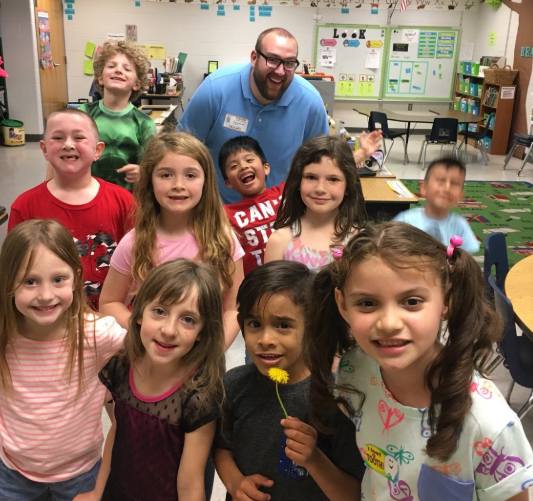 LBStrunk's tweet photo. Loved having @MrPStrunk visit our #firstgrade class today! Everyone enjoyed his enthusiastic read aloud of "What Should Danny Do?" He was even invited by students to stay for recess! https://t.co/LnrQ0cy8uy