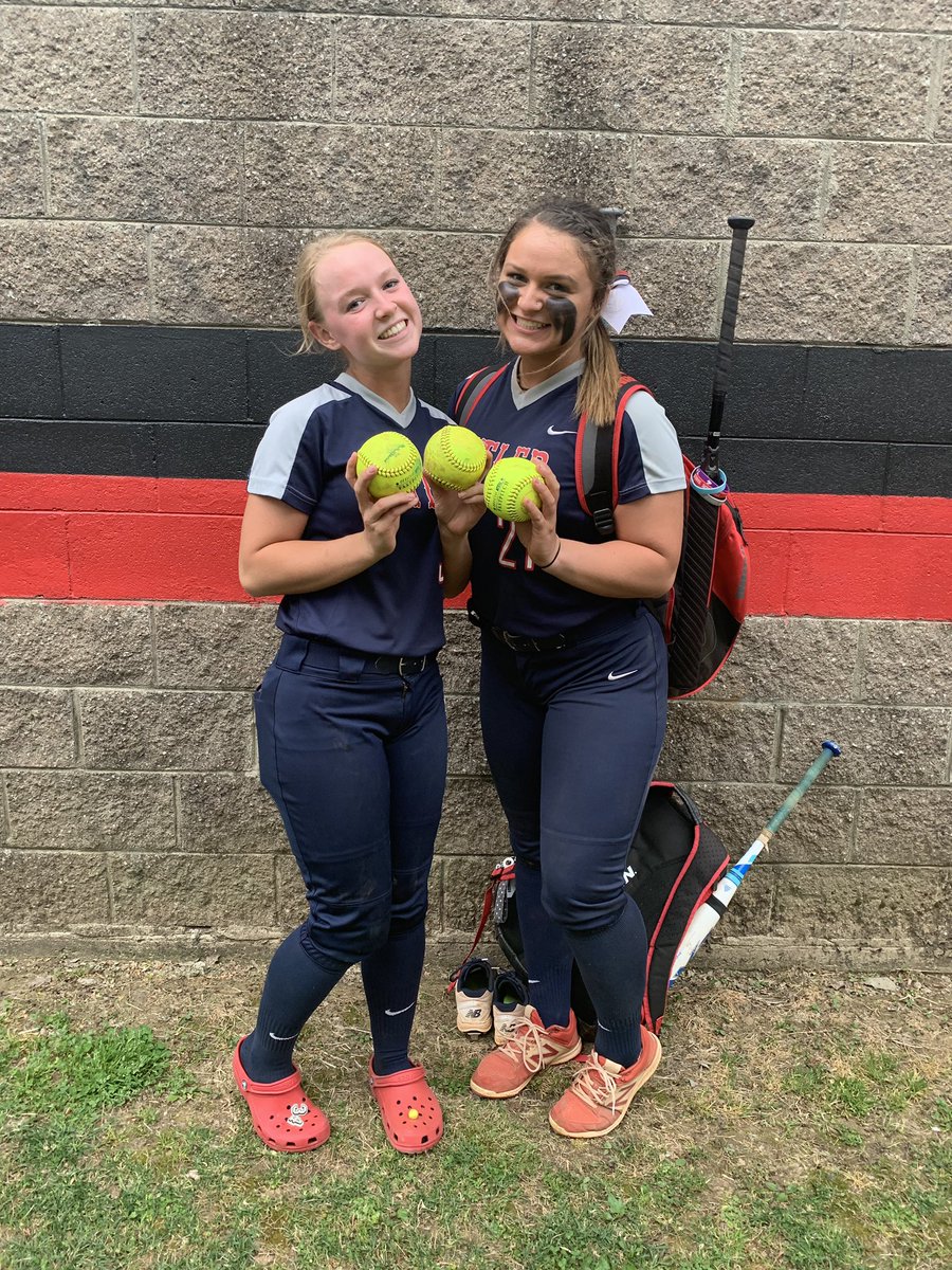 KyndalTinnell's tweet image. Beat PRP tonight 21-2😈 i went 2 for 3 with a bomb to right field 💥✅ also congrats to Kailey for having two dingers❤️  #homerunmindset @StriveSoftball @CoachPatrick_ @UKCoachLawson @rittmanjohn @cbreault12 @CoachLarissaA @USMCoachHogue @msmithsb16 @CoachStanton