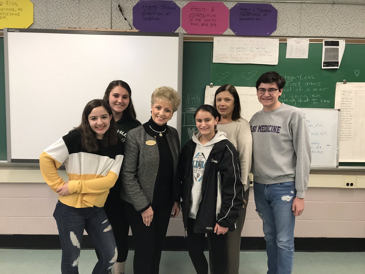 LindyKeyClub1's tweet photo. Thank you to the Vice President of Kiwanis, Ms. Jo Ann Boettcher, for speaking at our most recent Key Club meeting on April 17th where we learned about new events our members could volunteer at!!#keyclub #kiwanis #lindy https://t.co/tkTajIM1a8