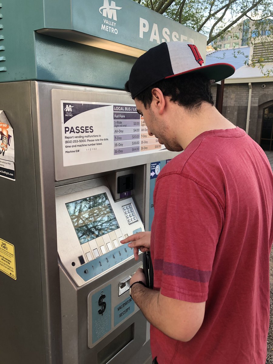 life_rail's tweet photo. Always make sure to buy your #pass before you ride! #lightrail #tickets🚈 https://t.co/XoHh6NlfTu