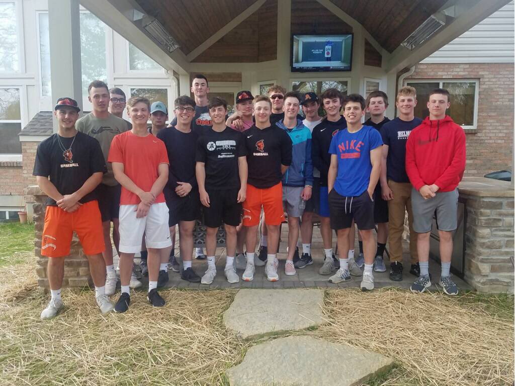 AHSRaptorsBase's tweet photo. Thanks to the Jenkins and Navaros for team dinner. Congrats to Clarky and J Crider for the inaugural champs of Anderson Baseball Varsity Cornhole Tournament https://t.co/eJRhUGSKOV