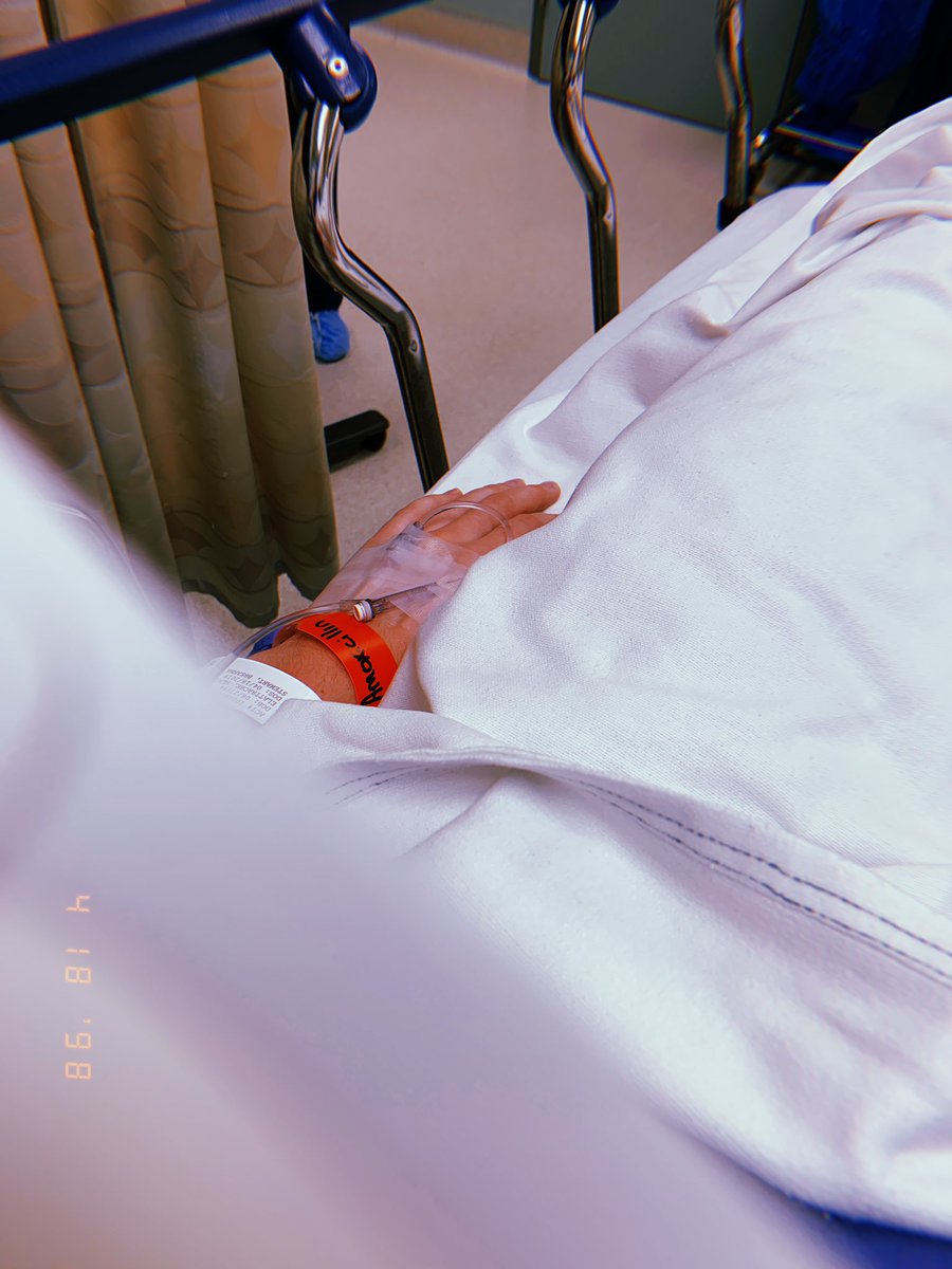 breannastewart's tweet photo. Officially on the road to recovery! Thank you to Dr. El Attrache &amp; Dr. Jung for a successful surgery this AM🔪 Again, thank you for all the love and support♥️ The get back starts now... 🏁 #TheComeback https://t.co/9PEq1odQQq