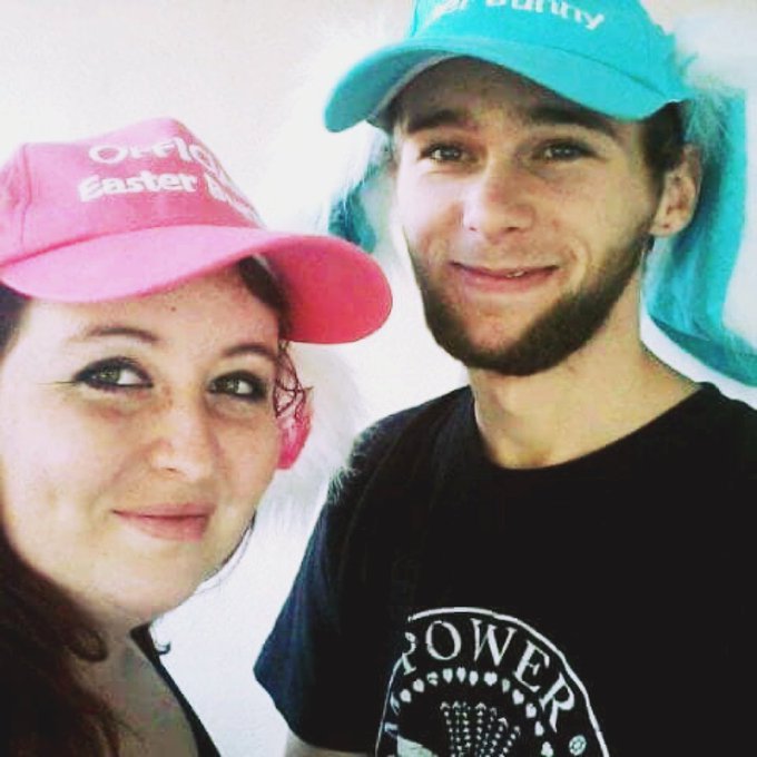 Just a #ThrowbackThursday photo from Easter a few years back.  #Friendchella! https://t.co/CV8uSgSDC<a href="/tag/throwbackthursday"class="tags">#ThrowbackThursday</a><a href="/tag/friendchella"class="tags"><span>#friendchella</span></a>