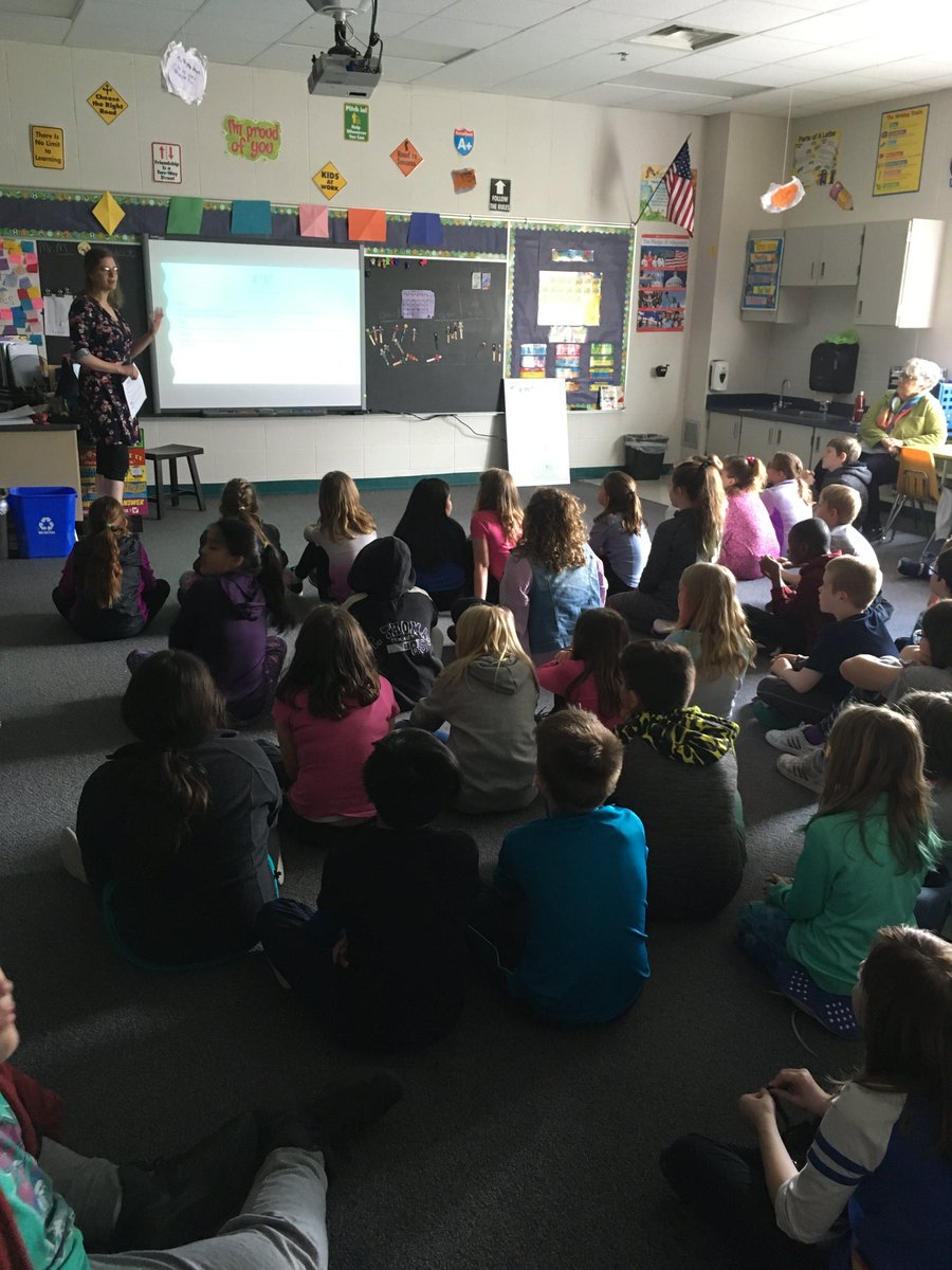 Hart4Students's tweet photo. Thank you Citizens State Bank for coming out and teaching us about money and why it is important to save it! #theMESway @Mrs_Grossinger https://t.co/rbZaNDlug9