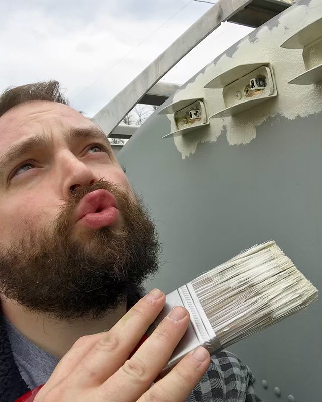 sasquatters's tweet photo. Someone was excited to get started on the second color 😂 #duckface #skoolie #skoolieconversion #skooligans #bus #buslife #busstuff #tinyhouse #tinyhouseonwheels #diy #painting #tractor #paint #beard #beardedman https://t.co/N5fiAI7Vfu https://t.co/rXvqvW80QU