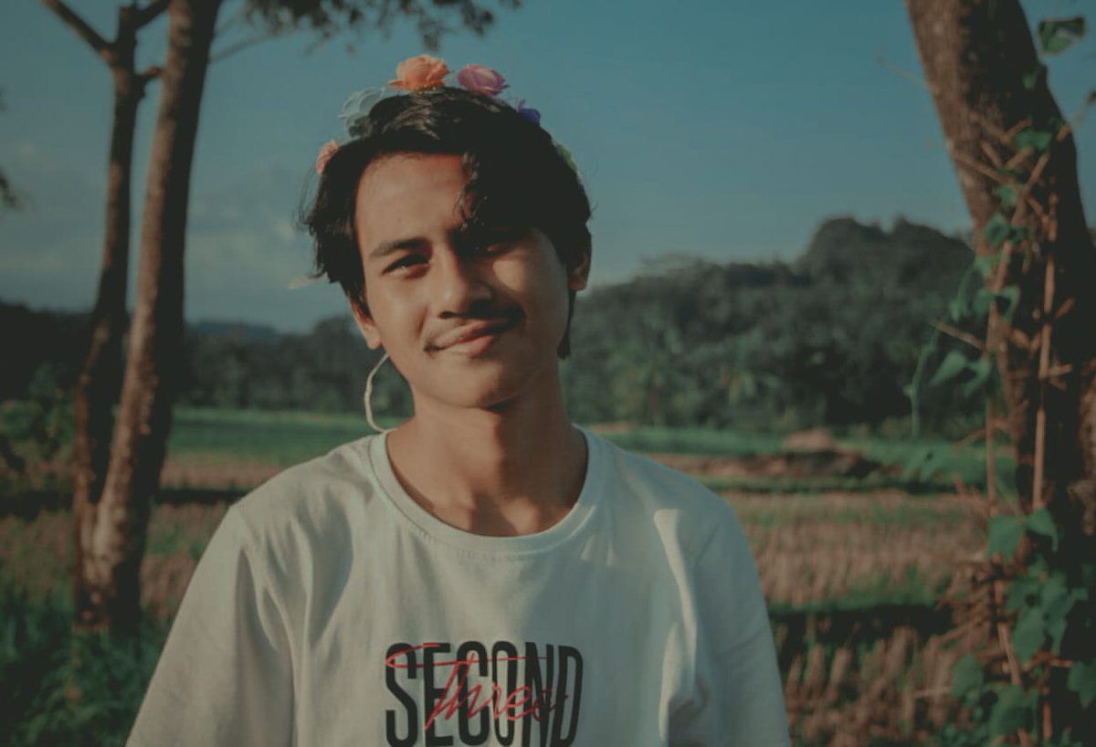 Arief_febiann's tweet photo. Liat aja aku biar kamu ga #CapekLihatKamuHalu https://t.co/xBKQBMm34P