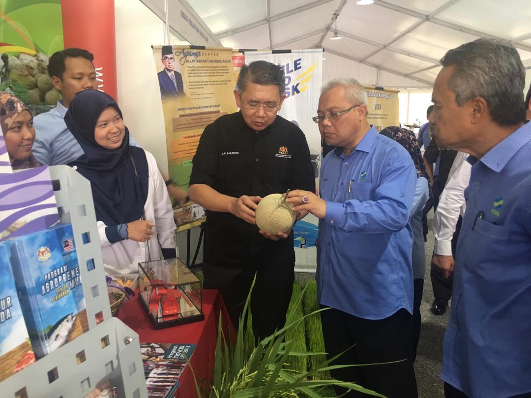 shida_lpp's tweet image. Hari Bertemu Pelanggan MOA Peringkat Lembah Klang @LPP_MALAYSIA @FAMA_Malaysia
@moaMalaysia
#lppmalaysia
#ourfoodourfuture
#moa