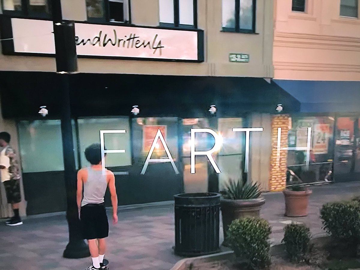 mia_margareth's tweet photo. #handwritten is in #earth Music Video 💙 #WeLoveTheEarth #handwritten4years https://t.co/GTinWi0V9F