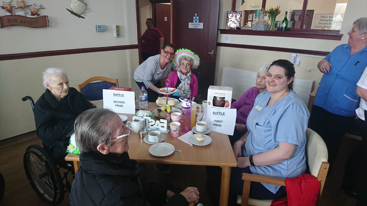 HolmesCareGroup's tweet photo. On Monday residents at #Heatherfield attended the Daffodil Tea Dance at Crofthead Care Home in Fauldhouse. The residents enjoyed entertainment, a high tea and Easter bonnet competition, the home even won first and second prize! 👒 💐 🍰 https://t.co/cXF5FjpjaT