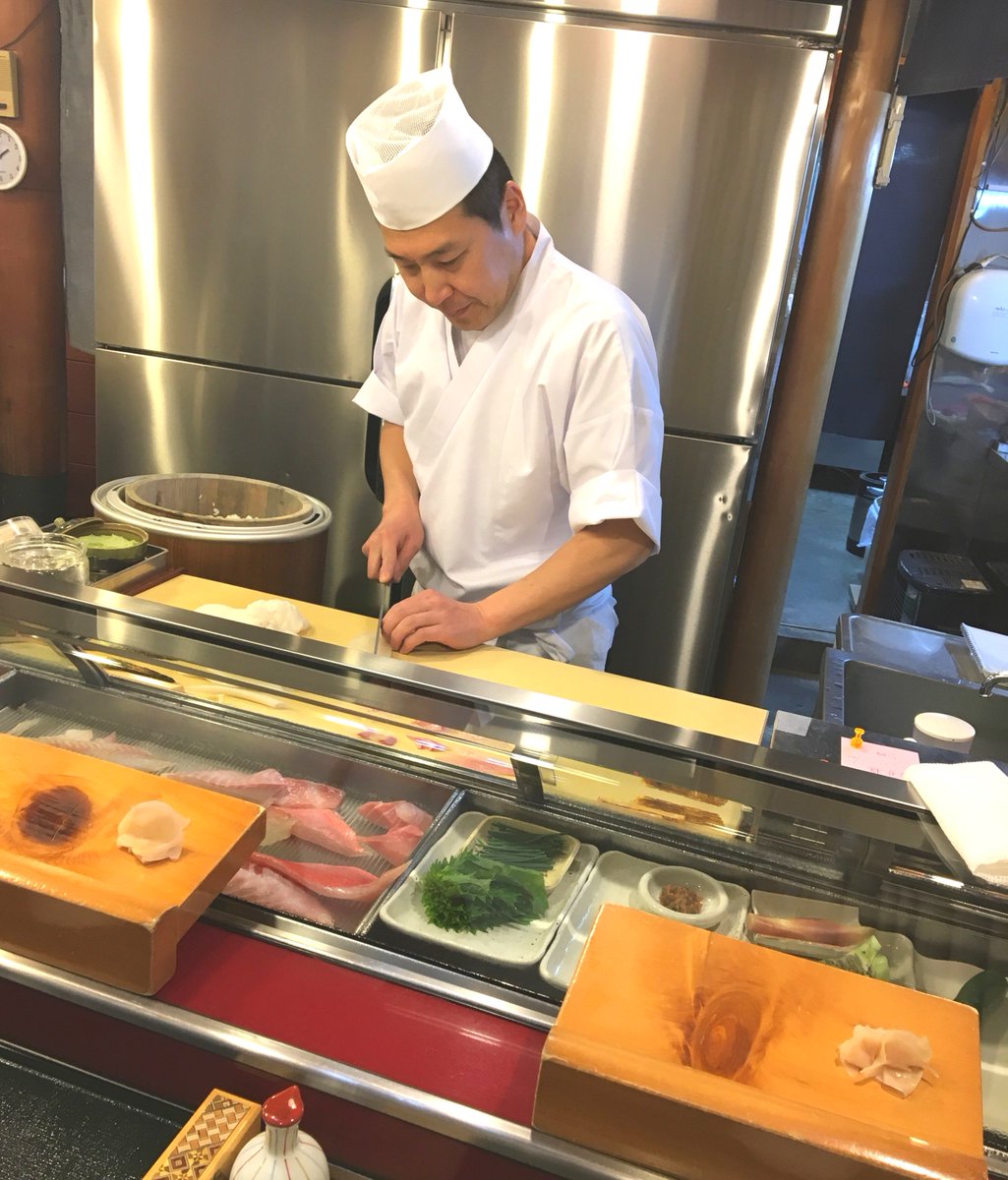 ikisho_sushi's tweet photo. Throwback #sushitrip to #Tokyo - meet the wonderful #SushiChef responsible for the art - very friendly and happy to talk about where exactly the local fish were caught and how he decides the best ways to serve each fish. #Kanagawa. #lovejapan https://t.co/PC9pnWn2E6