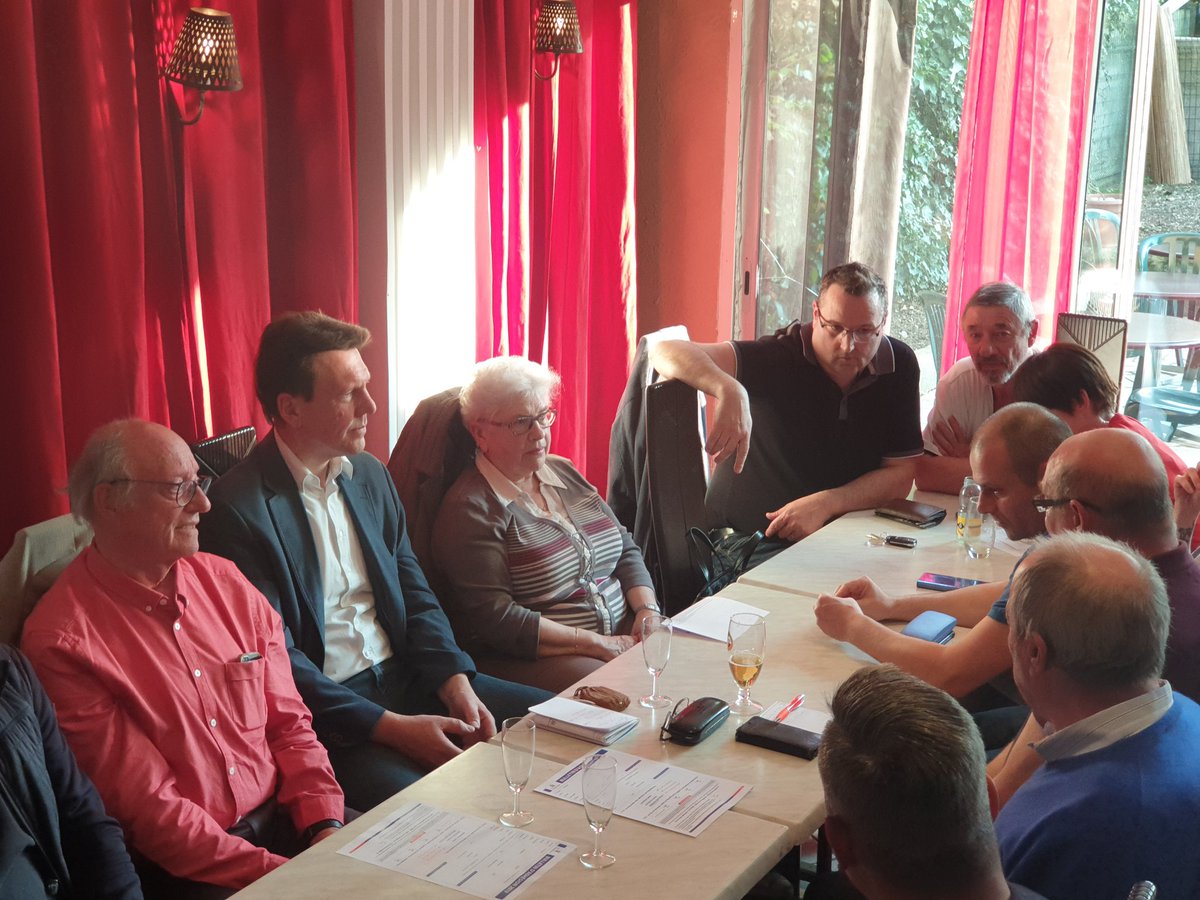 TwCarine's tweet photo. Le premier rdv #LRchezVous s'est déroulé jeudi soir à #Pierrelaye.
L'occasion d'échanger autour des européennes, de l'actualité politique locale et nationale et surtout de donner la parole aux adhérents #LesRépublicains de la commune.
#LR95🚀 #LR9503 https://t.co/u5WuQXu6QI