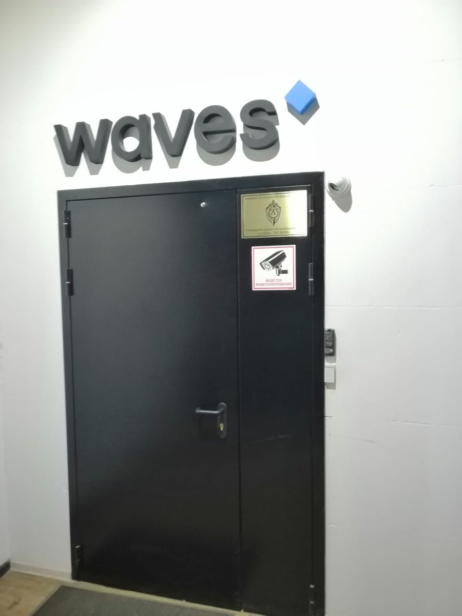 SeismicSoft's tweet photo. On my way to the #wavesplarform office!  From #Caracas to #Moscow! Happy birthday #waves! #blockchain #digitaloctober #crypto https://t.co/87wNh0xuZc