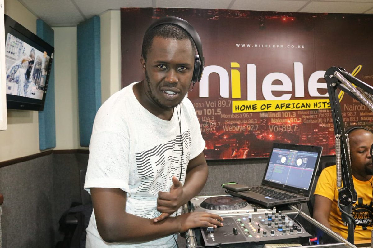 Milele_FM's tweet photo. #Kazimpango #HappyEaster #GoodFriday Good morning happy Easter to you all... Easter yako inakubambia wapi karibu tumalizie wiki kwa njia ya kipekee.... Ni wakati wa roll unacheckin ukiwa wapi? @DEE_RW @KakaZema @DJTENKENYA @marryanne26 @DicksonMpapale @mwikilisha https://t.co/uviO1csbuM