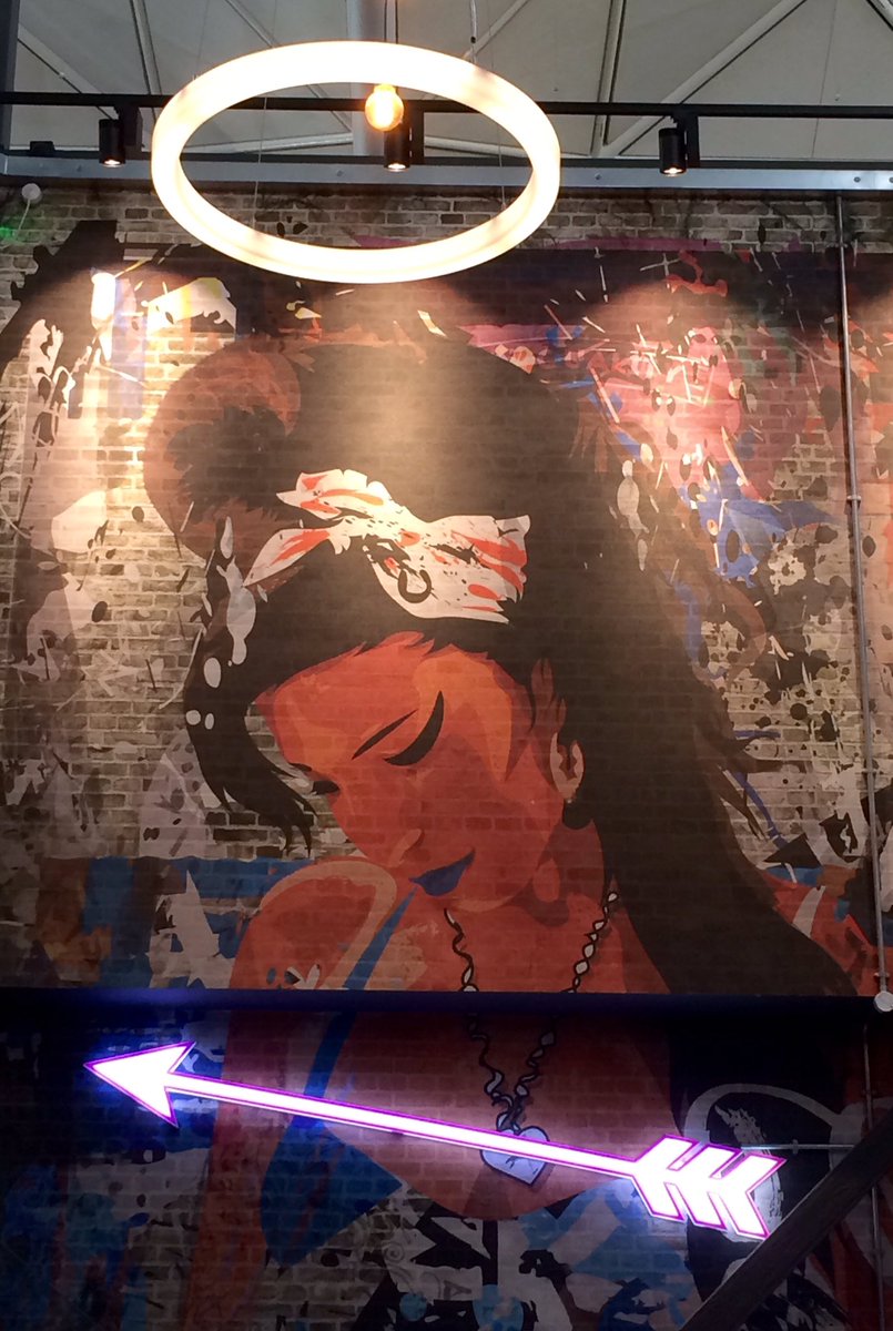 La Phooka tweet media