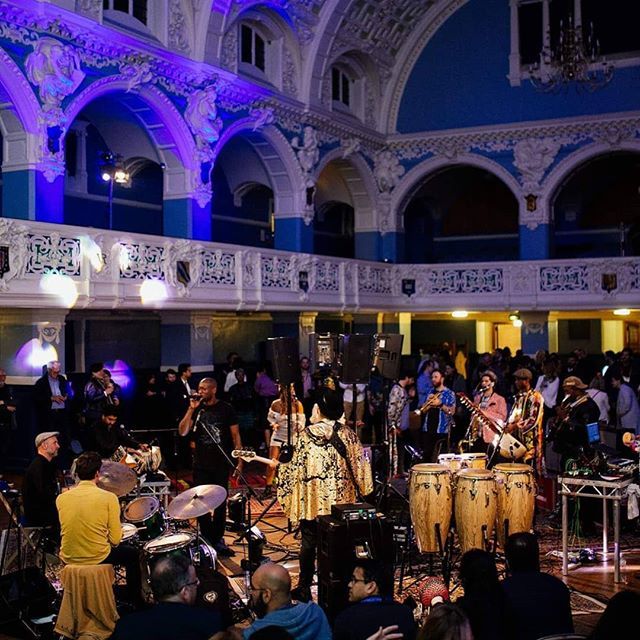 MysDiggi's tweet photo. #SickPic from last week in #Oxford with the #ElectricJam @thewellbeingp ... Had a lot of fun working w/ some super talented Mutha Luvaz... We improvised 2 sets and both went well so felt good. Can't wait to do it again!! https://t.co/A3rAvZRriU https://t.co/ugUuOUPLf9