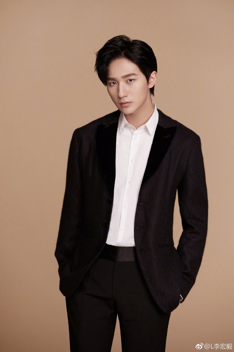 ли хонг йи. лин ху и. ли хун и (li hong yi). шоллин ху. ли хун и китайский актер.