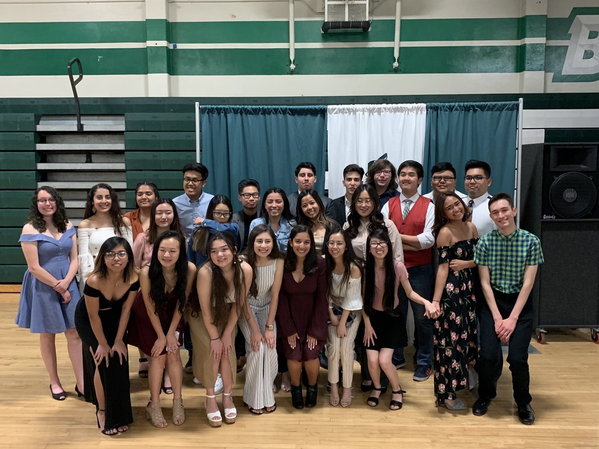principalberg's tweet photo. Wonderful night @BuenaParkHS Distinguished Scholars Dinner. Congratulations to our Top 25 students in each class. Amazing bios for our Top 25 graduating seniors...off to some incredible schools (UPenn, UCLAx5, Berkeleyx3, USC, UCIx4, Cal Poly Pomona, CSUFx3, CSULBx3, &amp; many more) https://t.co/yZ0FITHo2A
