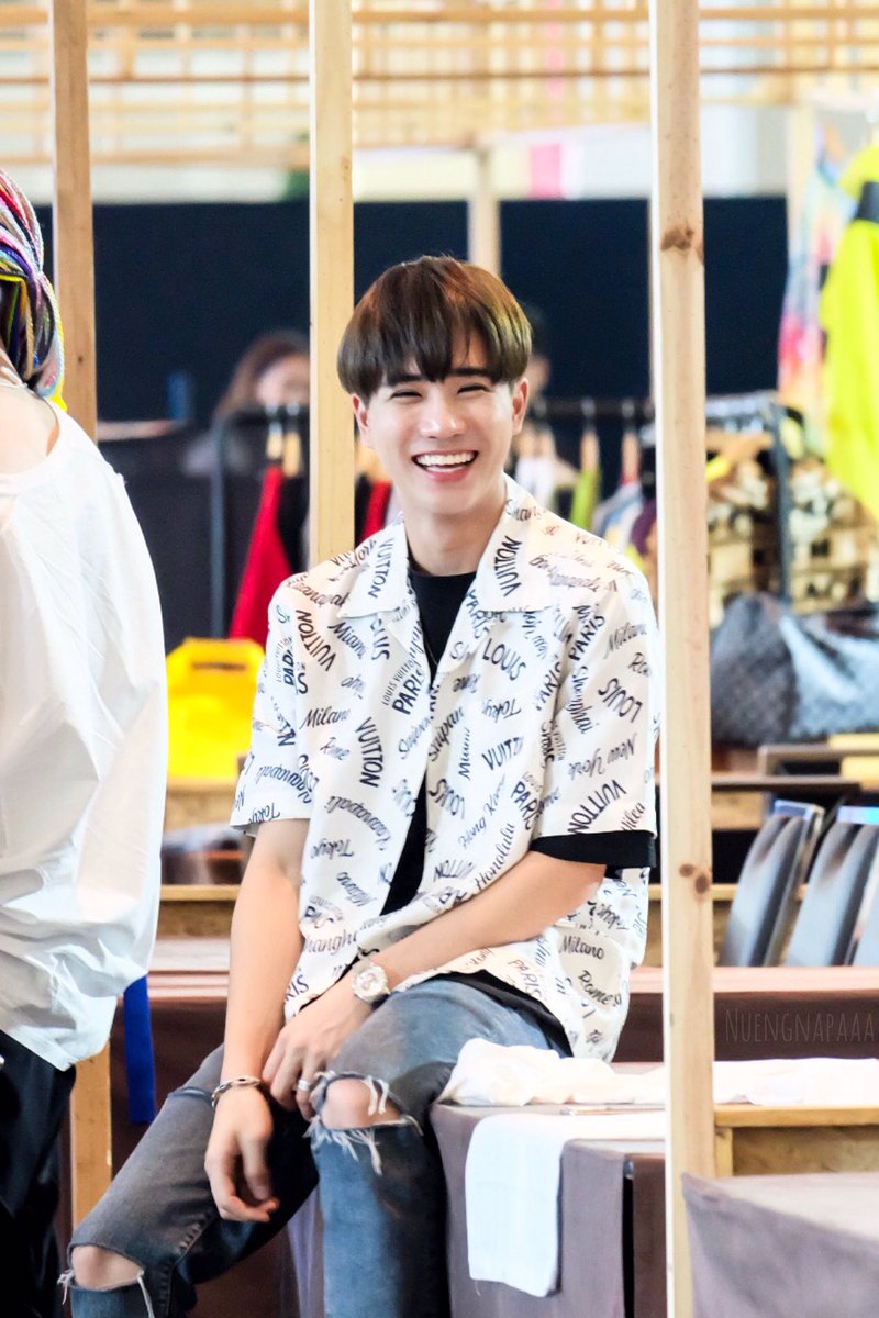___nuengnnp's tweet photo. สดใสจังเยยยย รออุดหนุนนะค้าบบบ🐯🖤
.
@perthppe 
#พวกของเจื๋อ 
#รอยยิ้มของชูครีม
#nogender https://t.co/jQmj6jXvwX
