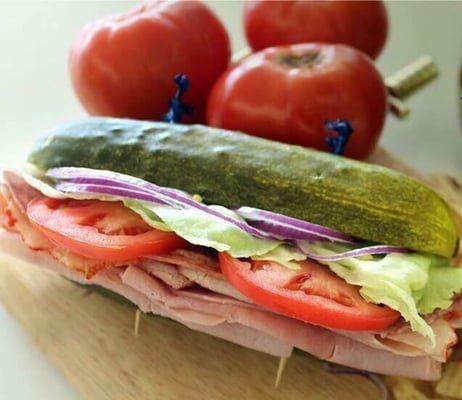 QuickPickleKit's tweet photo. #Pickles provide #Passover #sandwich #solution https://t.co/oymU7P3FRB #food #Kosher #foodie #Jewish #bread #pickle #Kibbutz #hunger #satiate #Elsies #meat #veg #cheese #TodayShow #Delish #PureWOW #invention #Times #Israel #pickleaddict #QuickPickleKit #JewishStandard #savemoney https://t.co/fd47o5bnIU