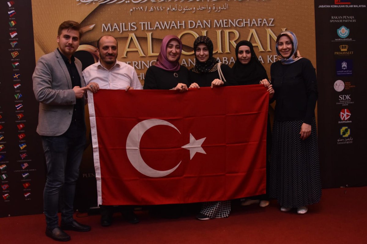 TCKualaLumpurBE's tweet photo. Kur’an bülbüllerimize desteğimizi sunduk.

Our support goes out to the ‘Reciters-Nightingales’ of Turkey.

#Tilawah #Quran
#MTHQA 
#MTHQA61 
#MTHQA2019
#fatihkaya
#saimeerk https://t.co/pj8pRfaYY8
