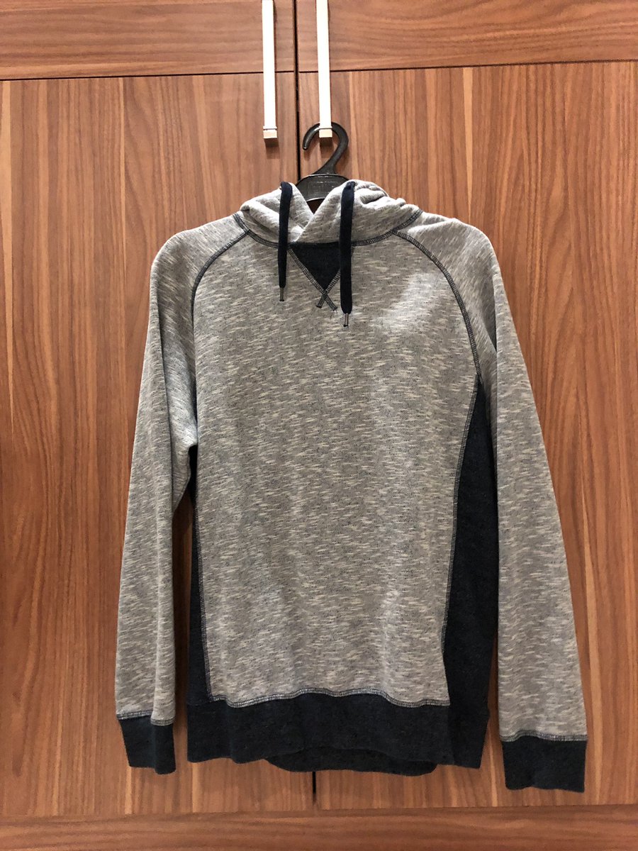 f00tballmaniac's tweet photo. #JOR3
H&M grey hoodie
size M
used 1x like new
retail 450rb
OB: 140
BIN: 370 https://t.co/tjVOLv2pOa