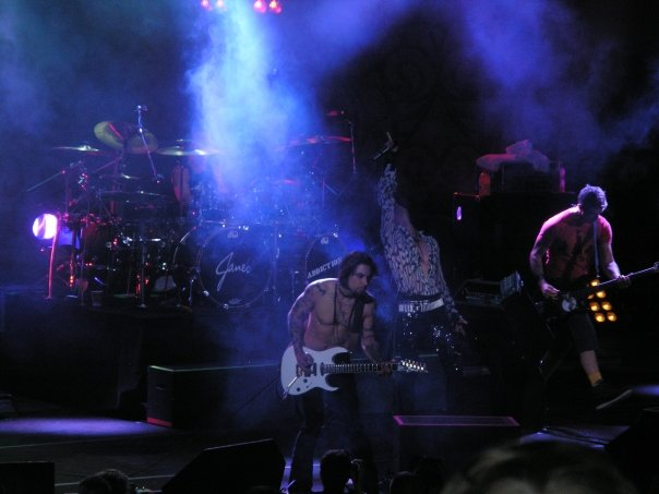 TheWritingFitz's tweet photo. #TBT May 2009, that time @trent_reznor gave me backstage passes to the @nineinchnails / @janesaddiction show in Irvine. #bestnight #concert #onceinalifetime #fuckcancer #stillcancerfree #thanksTrent #DownInIt https://t.co/9JTg6dx8aw