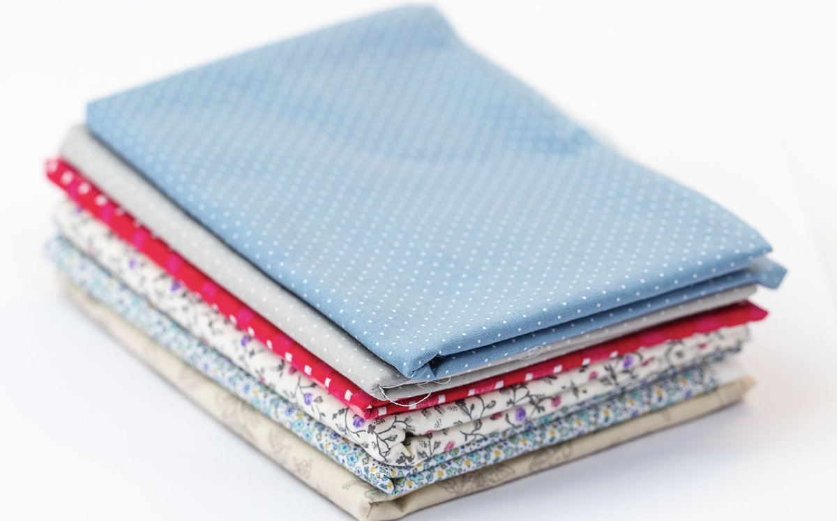 #antigaspi - Pourquoi les emballages cadeaux seraient forcément jetables ? Des sites proposent des carrés de tissus d’occasion pour remplacer les papiers cadeaux. 

 bit.ly/2Xp1QN2 (par <a href="/valerecorreard/">Valère Corréard</a>)