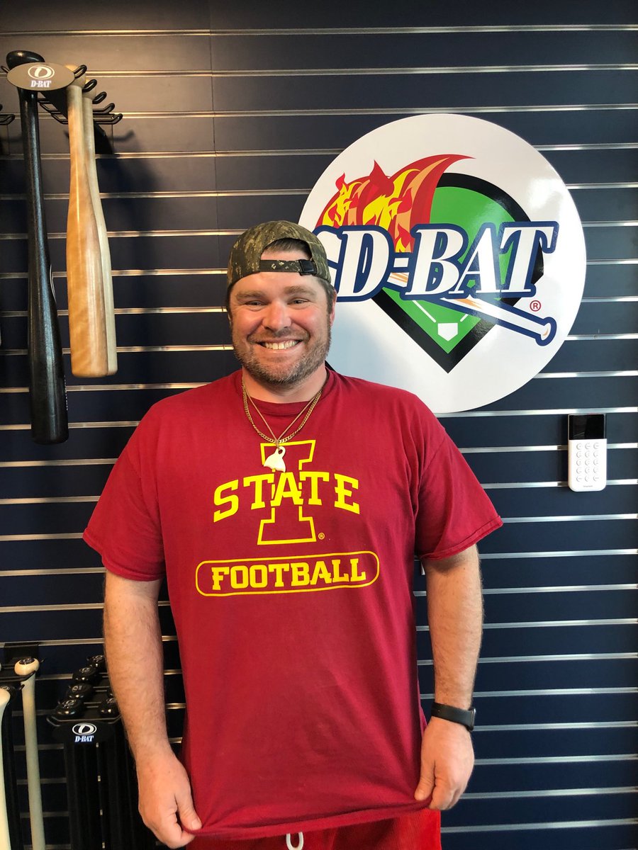ELITE3CSB's tweet photo. Cyclones representin at DBAT Columbia Basin! #footballsoftballwhatever #dbatcolumbiabasin #CoachPinkerton #CycloneSB https://t.co/i1wyaj7Q9L
