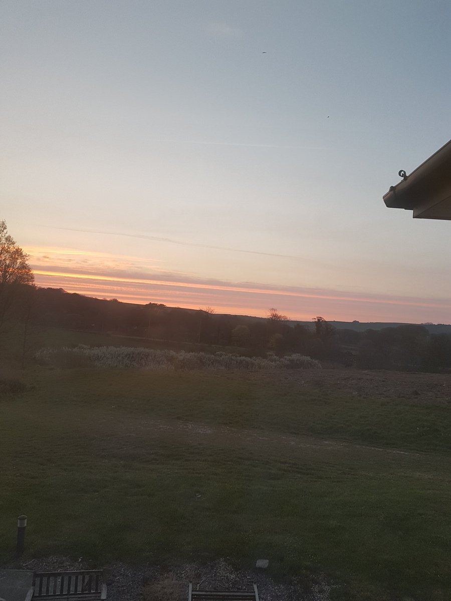 gemmahumes's tweet photo. @amyfentonNWEM  lovely view from work this am x https://t.co/odmfIpJ5zO