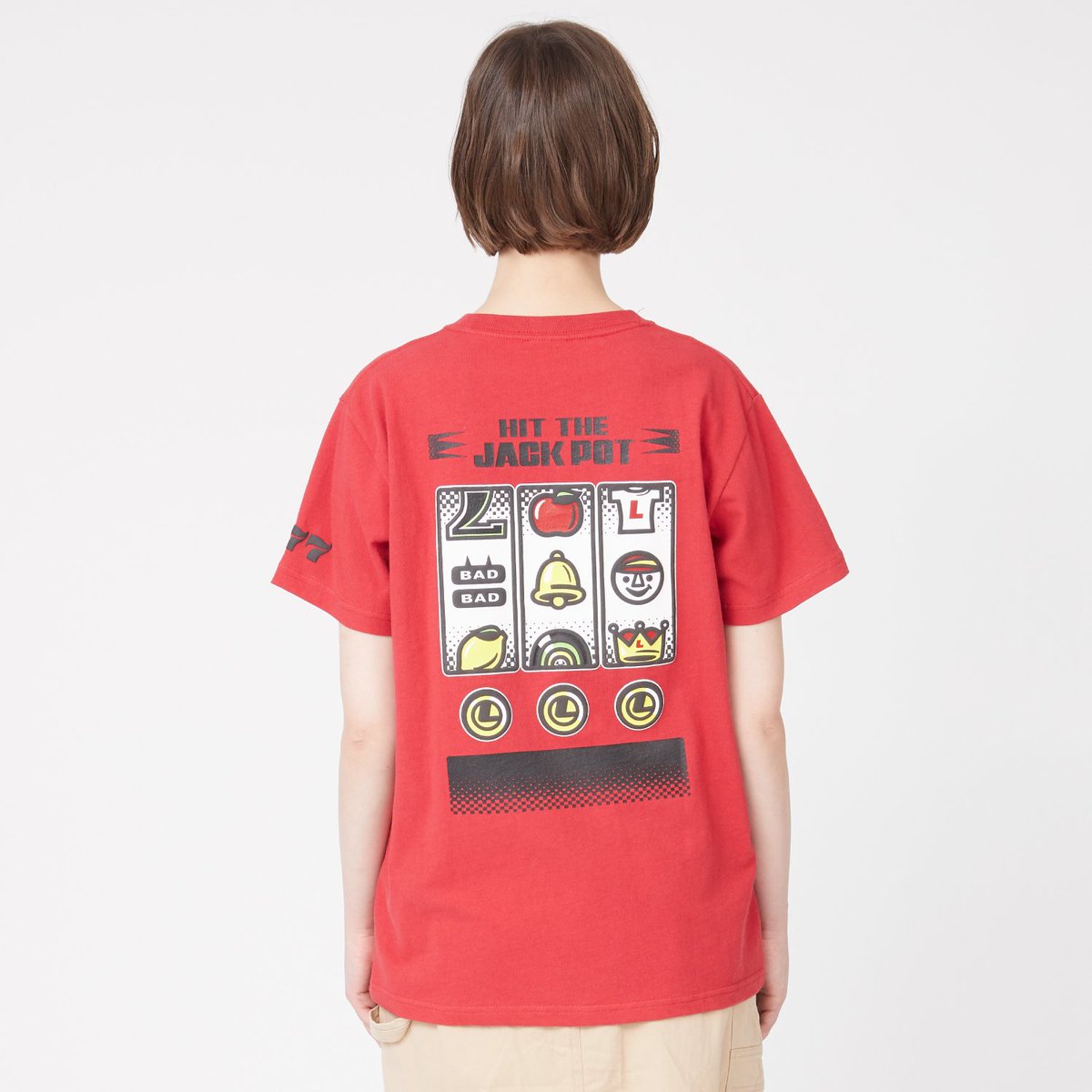 Laundryオンラインストア 新作アイテム Laundryのｌをさかさまにすると ７ に このtシャツを着て77７を目指して一攫千金を狙って 袖の 777 はプクプクの発泡プリントを採用 モデル身長 172cm 着用サイズ Mサイズ T Co Z4uviu2ozb