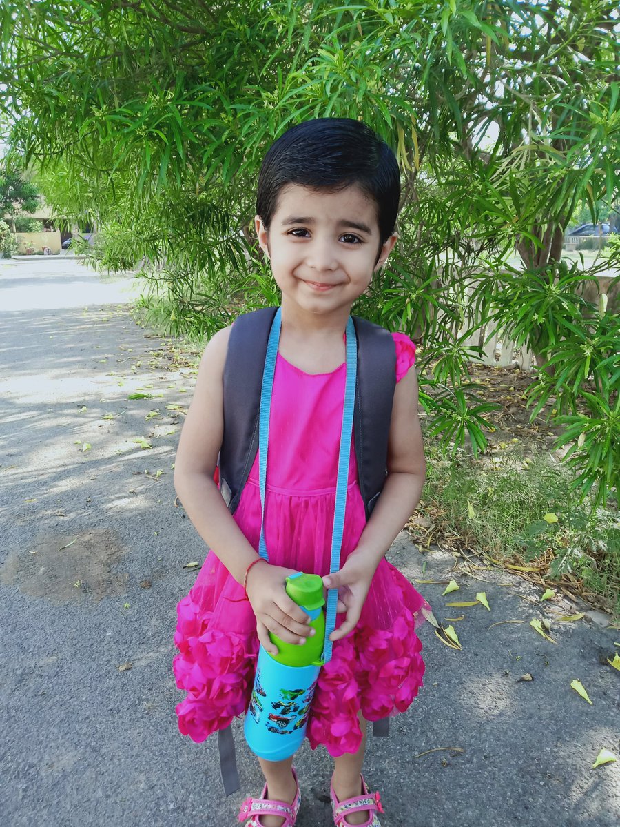 nitin_kadiyan's tweet photo. #firsttimeschool #betipadhao #Daughter #schoolchalainhum
#Nitara https://t.co/oFB0V10cMu
