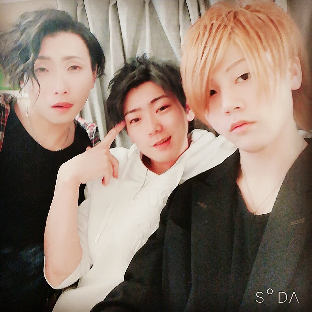 chocomint_neo's tweet photo. 僕が３ヶ月後ホストルーキーズカップ優勝します。
宣戦布告
見てて下さい先輩方
このご恩は一生忘れないです。

最速No.1取ってやる

ホストに入って命を燃やすってことを知った。
絶対負けねーから
みとけ

#ホスト
#歌舞伎町
#アイドル
#新世界
#イケメン
#少しでもいいなと思ったらRTorいいね https://t.co/AUHhq31MAX