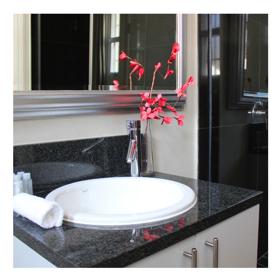 Long Street Hotel tweet media