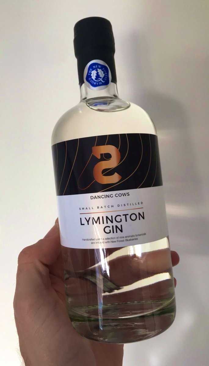 Gintlemen's tweet photo. The League have visited the provinces for some time, but only now have found a reason to keep coming back (to restock!) @DancingCowsLtd #Gin #Lymington https://t.co/ju4zrhlNSG