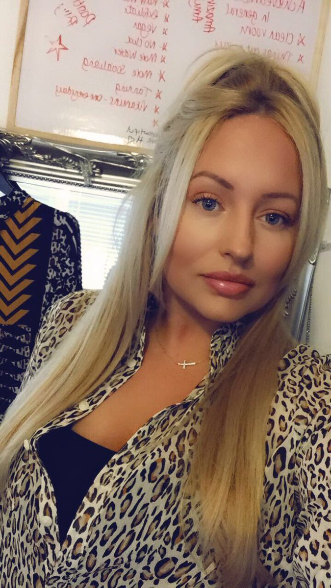 juicybarbie88's tweet photo. https://t.co/iXqpfAEhTy