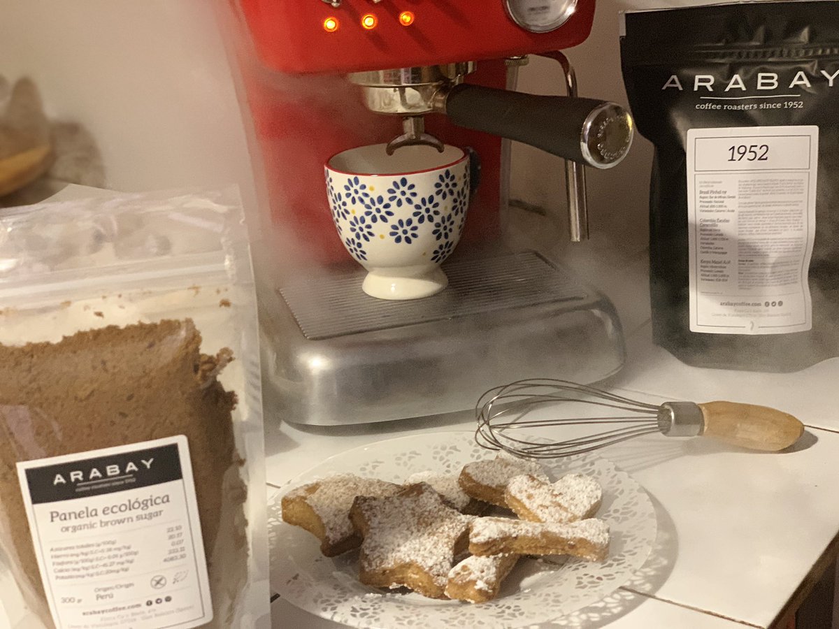 ArabayCoffee's tweet photo. Hoy el #productodelasemana de #ArabayStore,#ViernesSanto,hacemos dulces de #Pascua con nuestra #Panela para que sean más sanos y ligeros. Panela 100% ecológica que sustituye perfectamente los azúcares refinados de vuestras recetas de #SemanaSanta,disponible en #ArabayCoffee https://t.co/SEly3ibkvU