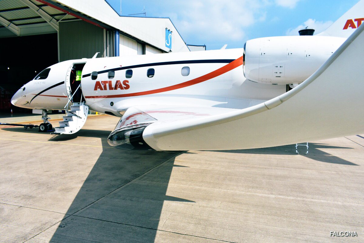 FalconaPJ's tweet image. Get closer to your final destination. 

The Embraer #Legacy450 impressive short take-off &amp;amp; landing distances provide access to smaller airports such as Mannheim or #StTropez (La Mole) - out of the question for similar aircraft types. 

#EasterWeekend