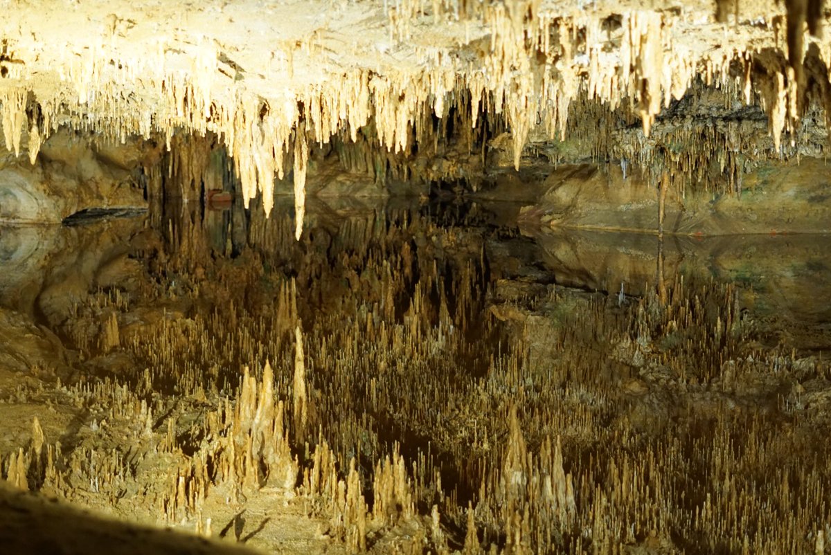 Have you been to the #LurayCaverns? Fancinating! Couldn’t imagine being down there prior to having some electricity though 🤔😨