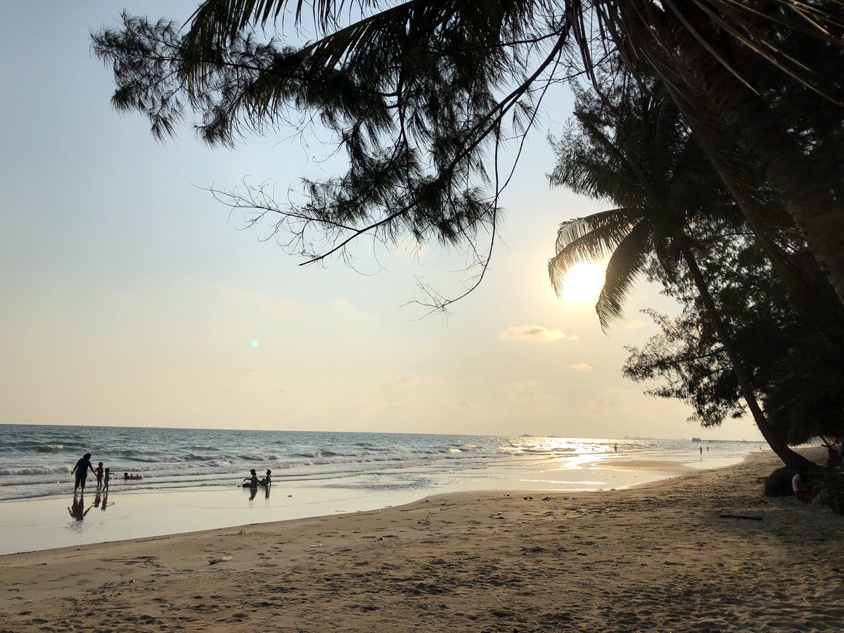 siwapor64240133's tweet image. Sea sand sun #thaibeach #Rayoung #Mearumphoung
