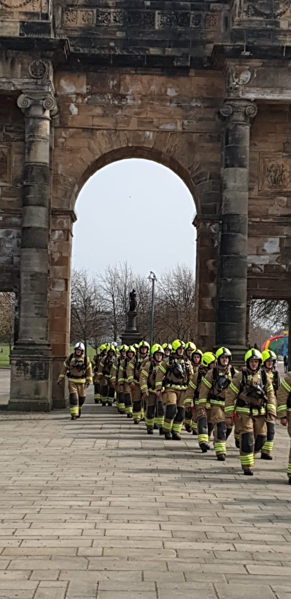 sfrs_trainees's tweet photo. 60 #T119 Trainees ✅
22000 steps ✅
9.3 miles ✅
224 bottles of water ✅
54 blister plasters ✅
60 CPR demonstrations ✅
31 Home Fire Safety Visits generated✅
£3000 and counting generated for 3 charities ✅
#WeAreFutureFirefighters 👊🔥
@fire_scot https://t.co/giodkmKCH2