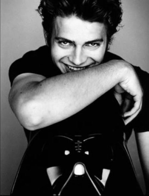 Happy Birthday wishes to Hayden Christensen! 
