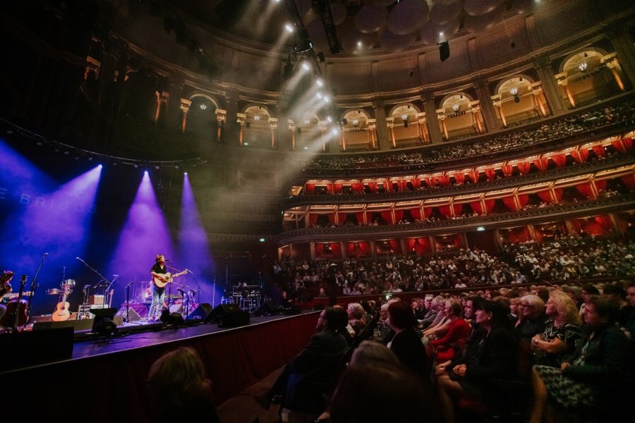 Can’t believe I just played the <a href="/royalalberthall/">Royal Albert Hall</a> with @mattparkguitar @jasminescottneale - a dream come true. To top off the week, my new single is out today, “So Far To Fall” feat. <a href="/joe_dolman/">Joe</a> who co-wrote the song with Jas and I 
📸 <a href="/oxfordatelier/">Oxford Atelier</a> 
<a href="/freshnet/">Fresh On The Net</a> <a href="/BBCRadioLondon/">BBC Radio London</a>